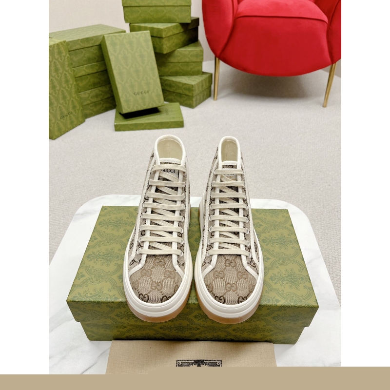 G*u*i casual shoes